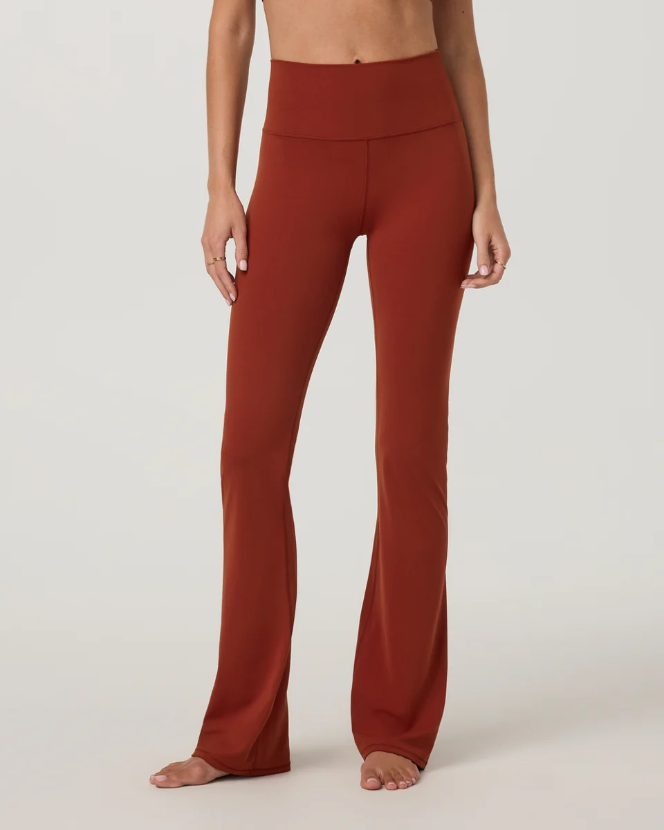 Vuori AllTheFeels™ Slim Flare