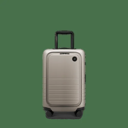 Carry-On Pro